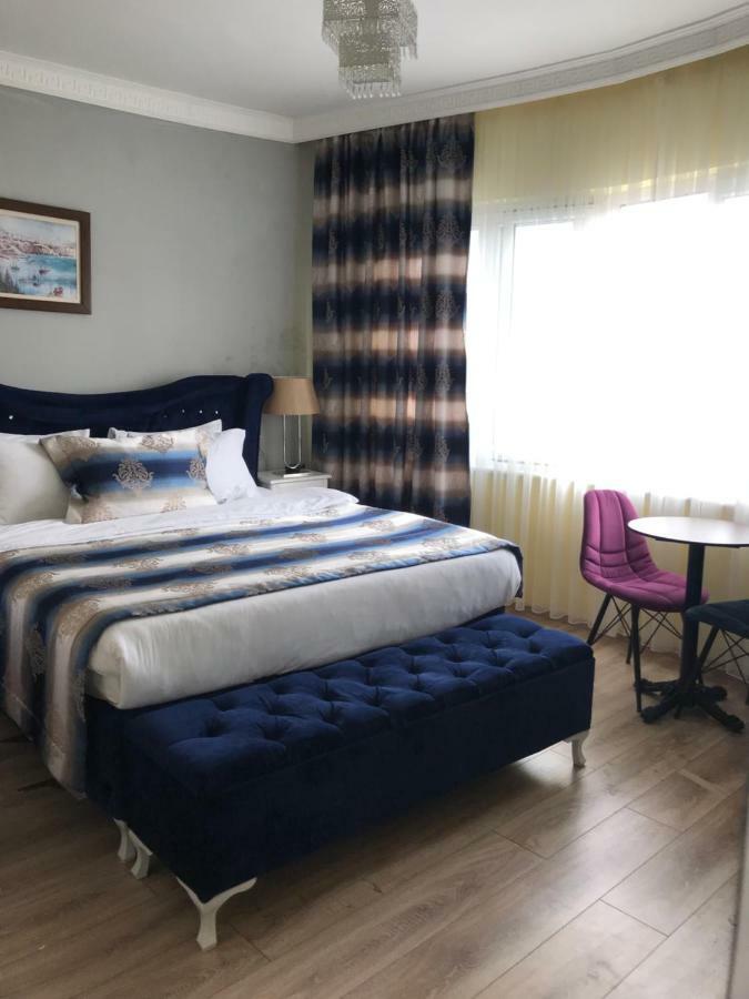 La Mer Suite Pansiyon Istanbul Exteriör bild