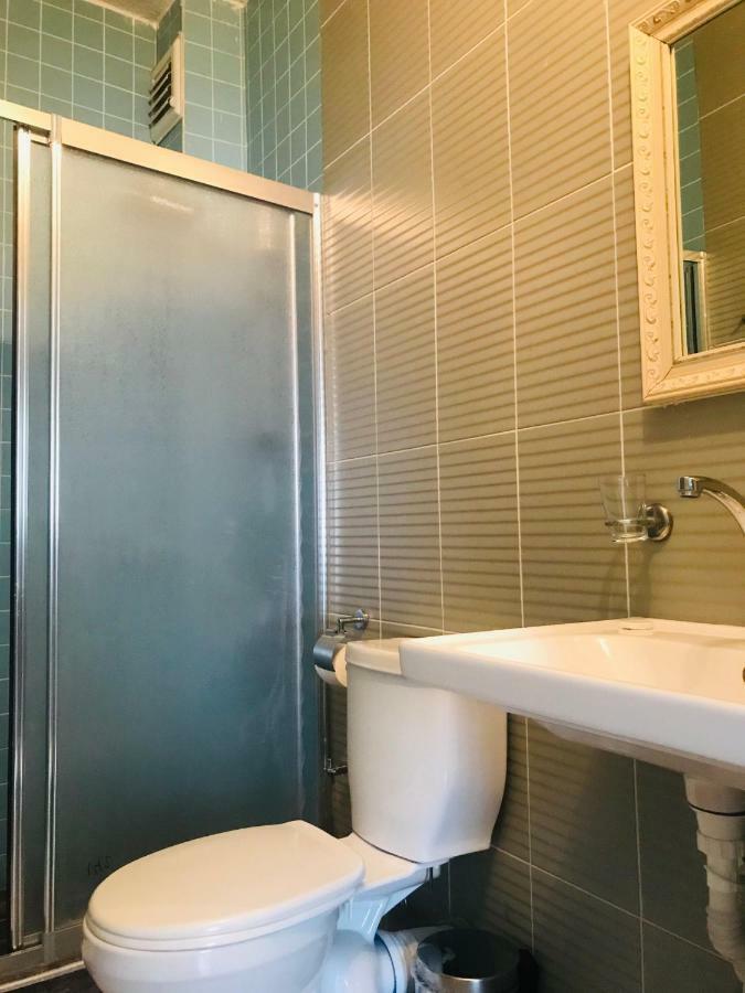 La Mer Suite Pansiyon Istanbul Exteriör bild