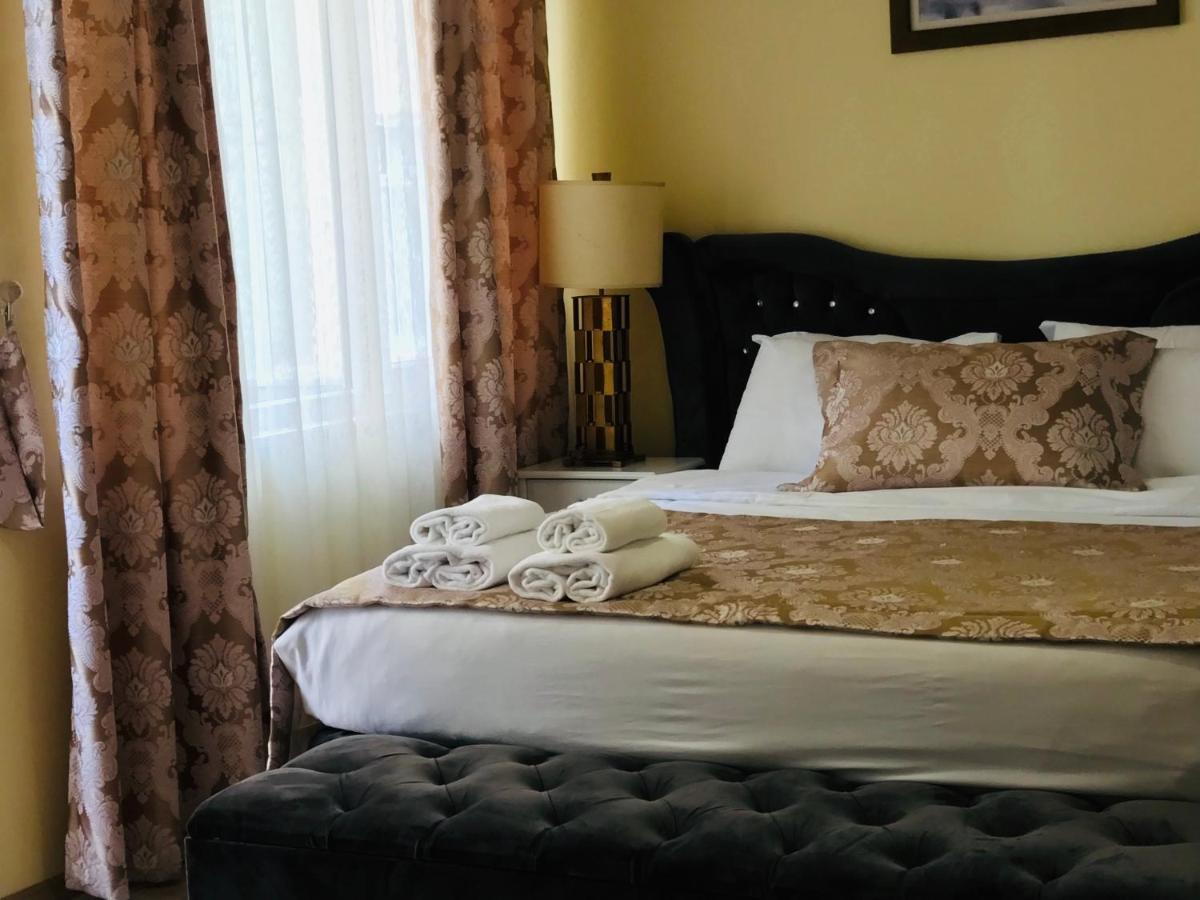 La Mer Suite Pansiyon Istanbul Exteriör bild