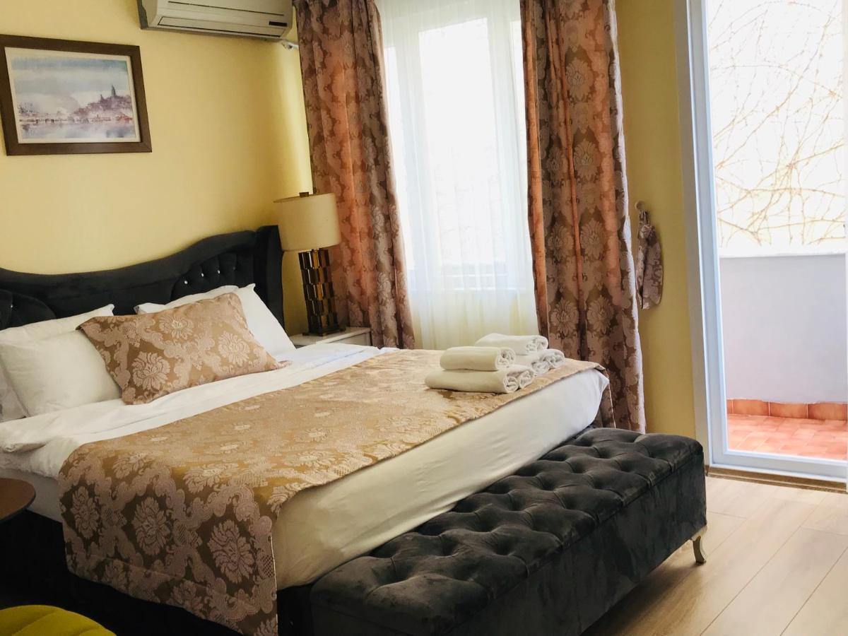La Mer Suite Pansiyon Istanbul Exteriör bild